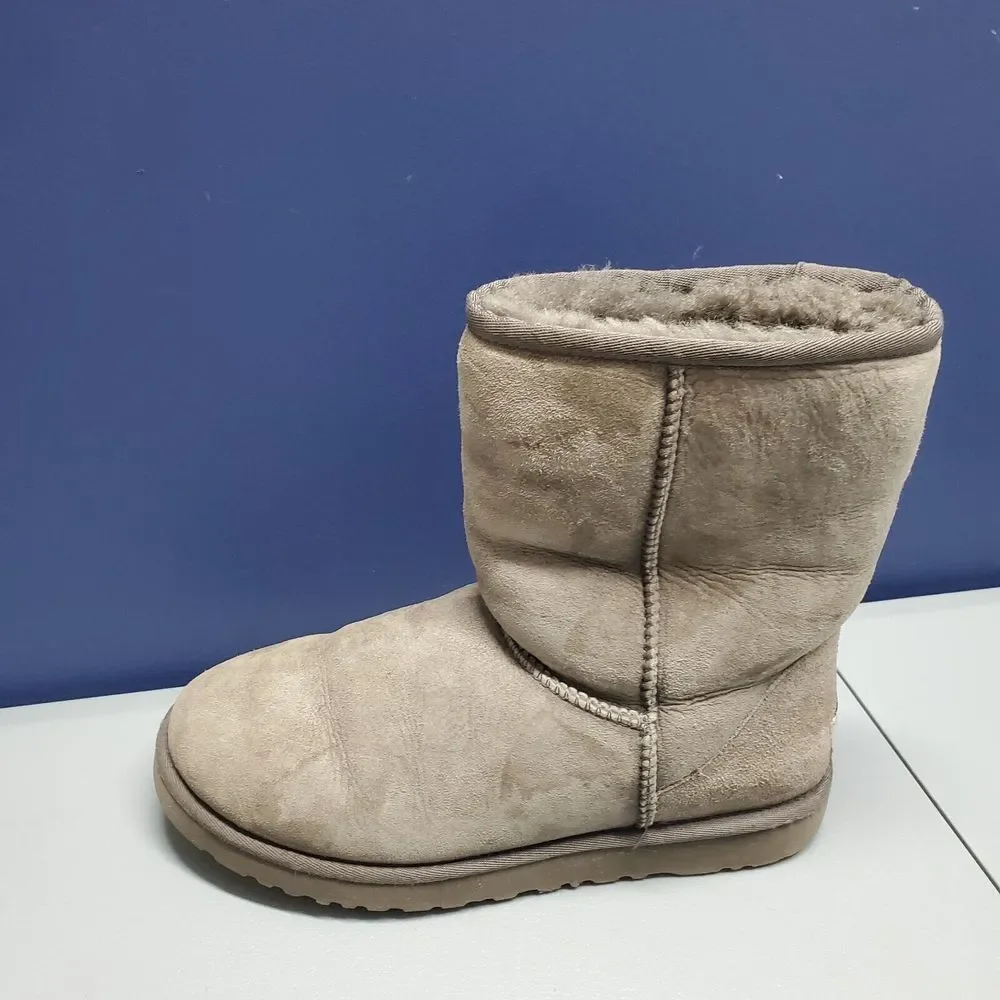 UGG australia classic